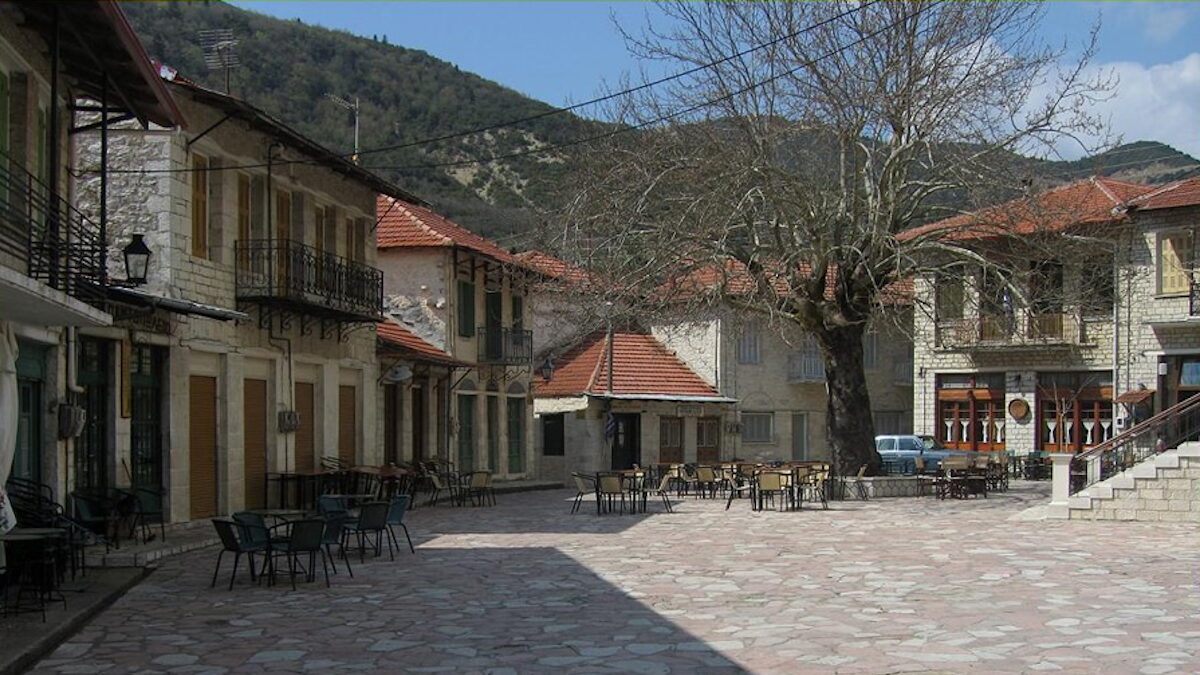 ορεινή ναυπακτία