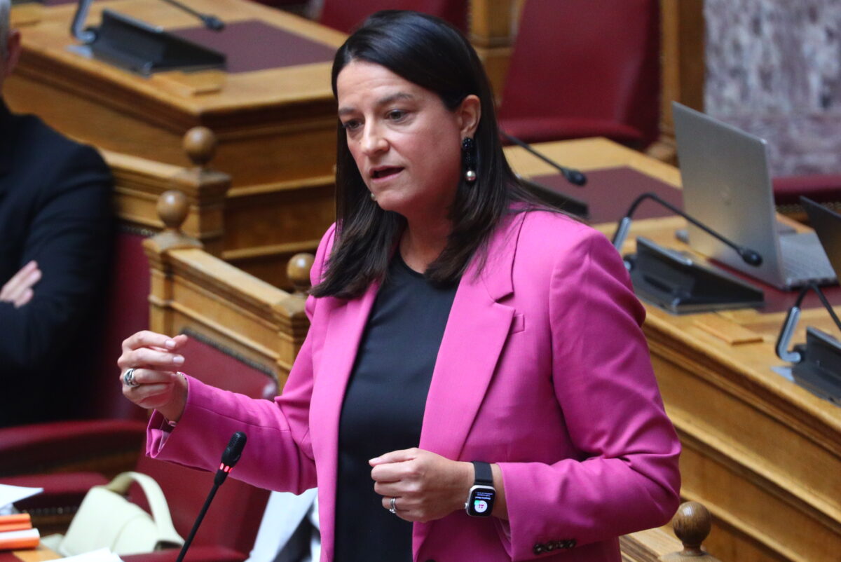 Νίκη Κεραμέως για εργατικά ατυχήματα: Δεν ισχύει το 200, είμαστε στα περίπου 45 το χρόνο