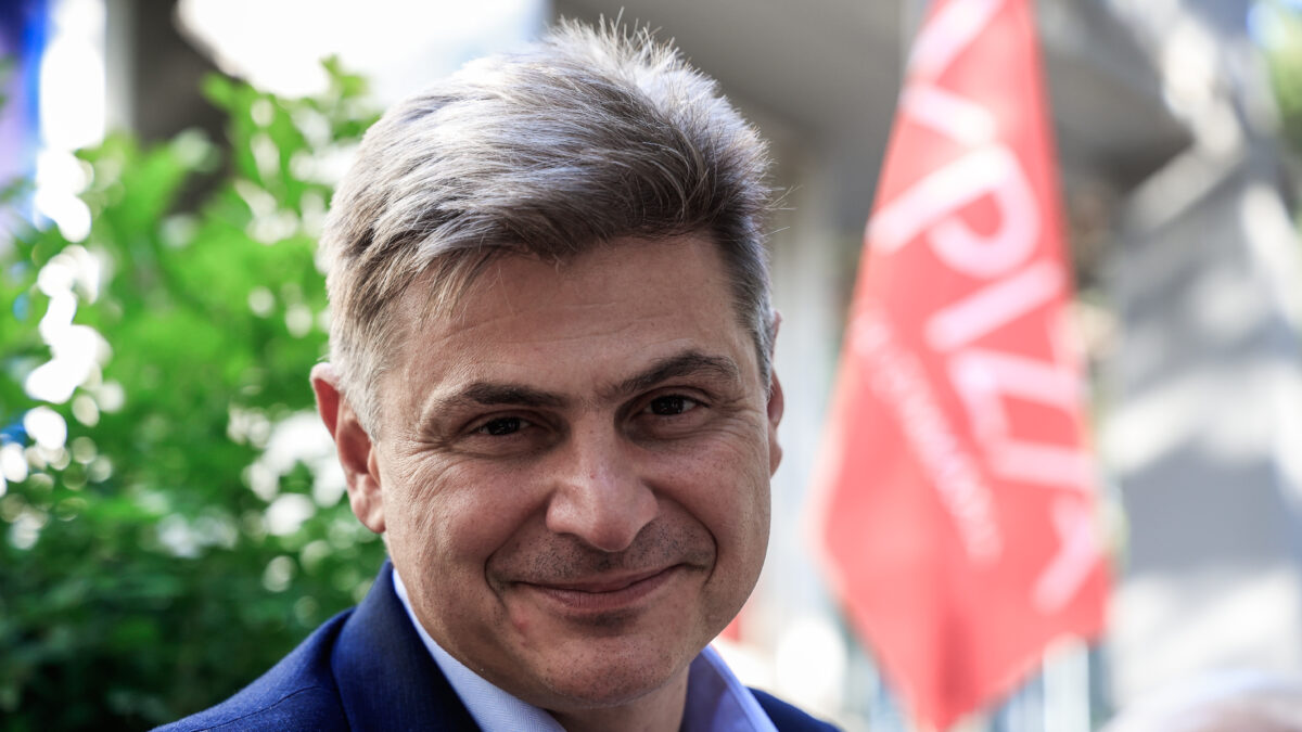 Νικόλας Φαραντούρης