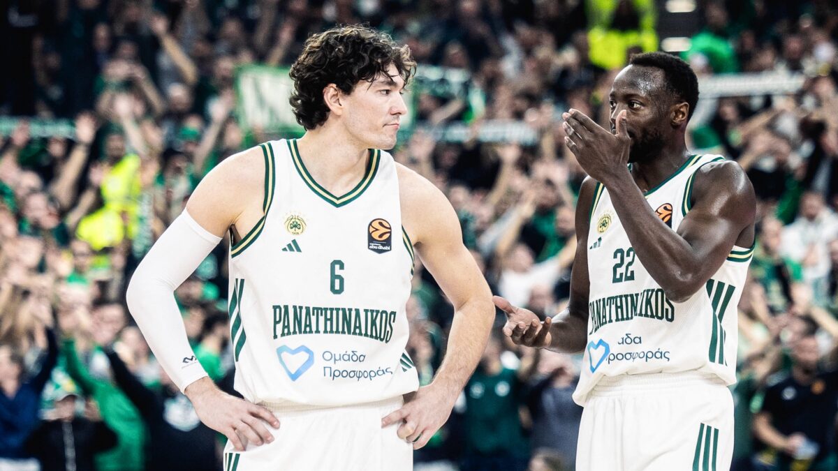 Ο Οσμάν με τον Γκραντ στο παιχνίδι με την Μπάγερν (BEGUM UNAL