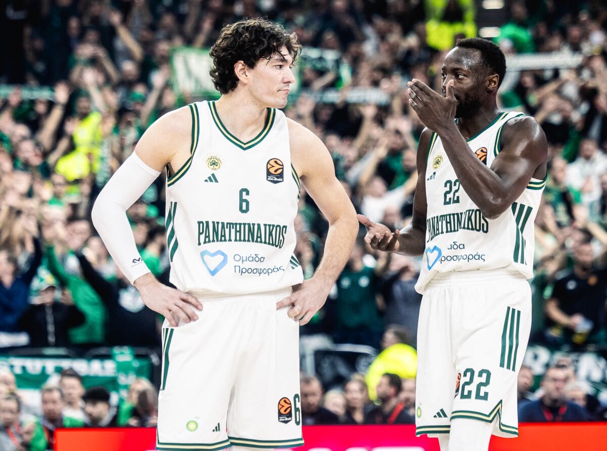 Ο Οσμάν με τον Γκραντ στο παιχνίδι με την Μπάγερν (BEGUM UNAL