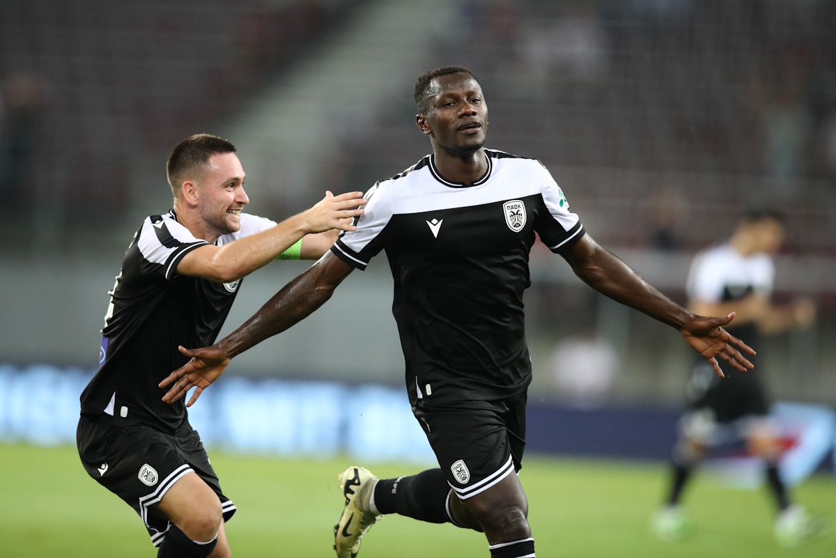 Οι παίκτες του ΠΑΟΚ, Ζίβκοβιτς και Καμαρά (ΦΩΤΟ Eurokinissi)