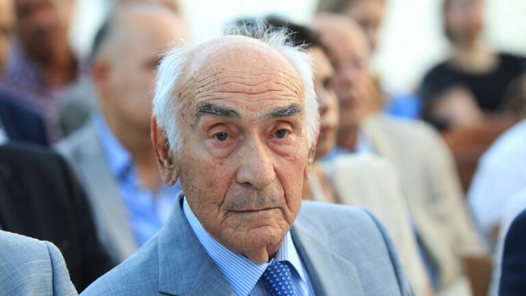 Αλέξανδρος Παπαδόγγονας