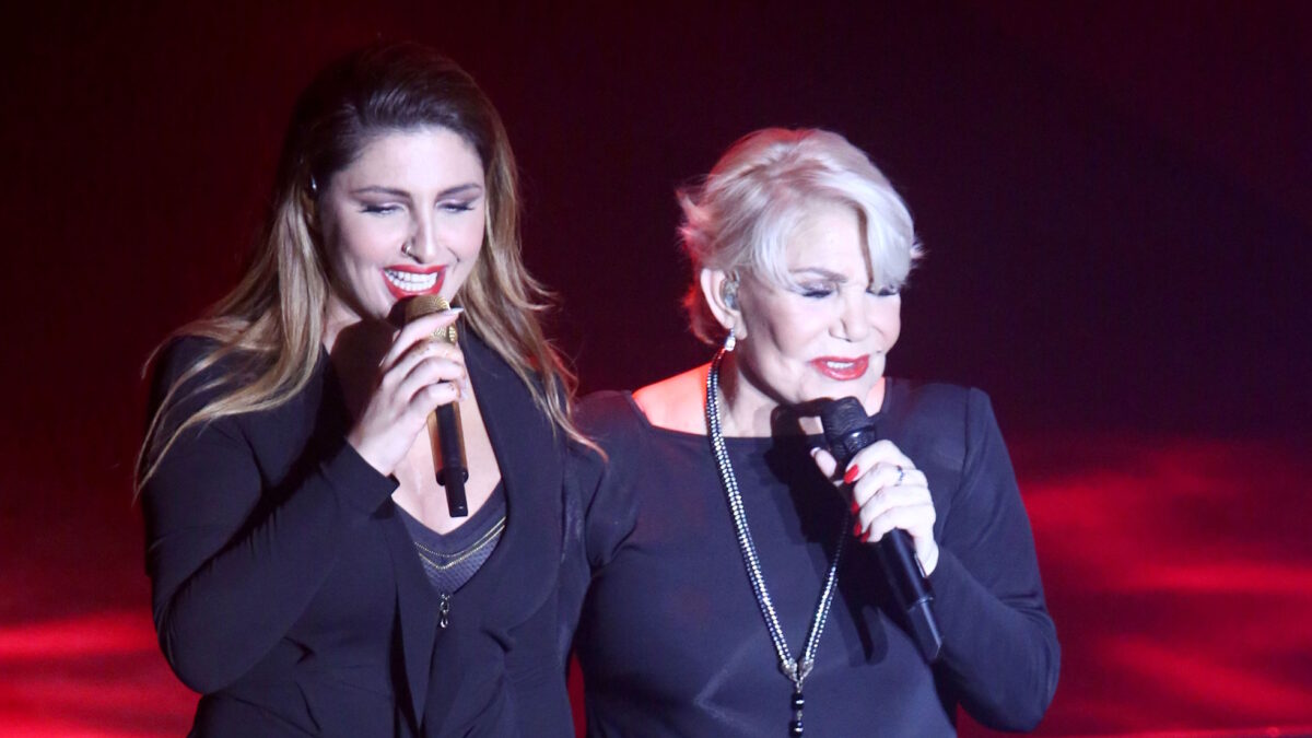 Έλενα Παπαρίζου και Μαρινέλλα