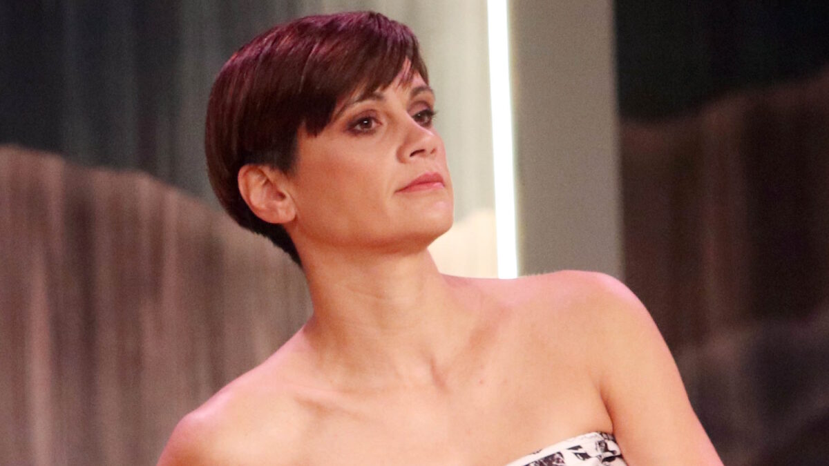 Άννα Μαρία Παπαχαραλάμπους