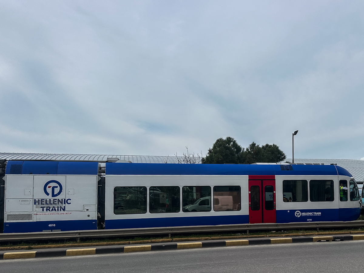 Προαστιακός