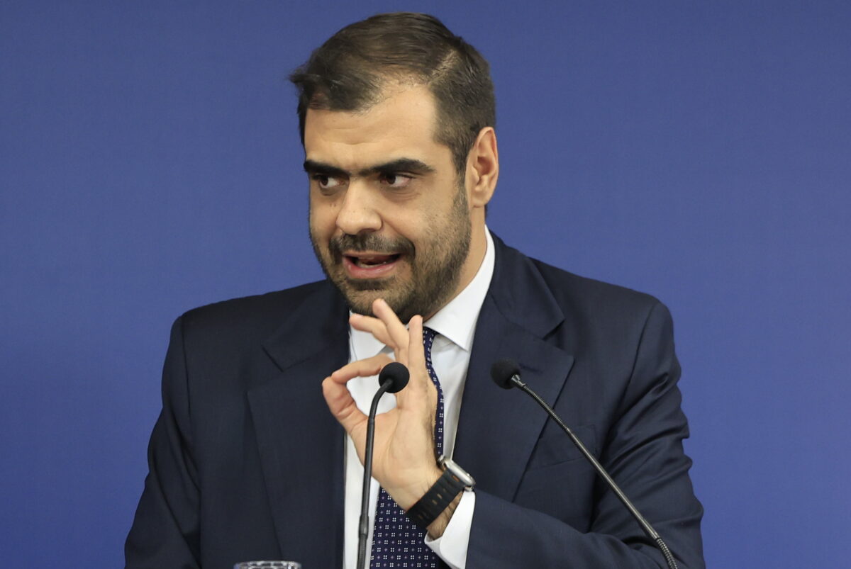 Ο κυβερνητικός εκπρόσωπος, Παύλος Μαρινάκης