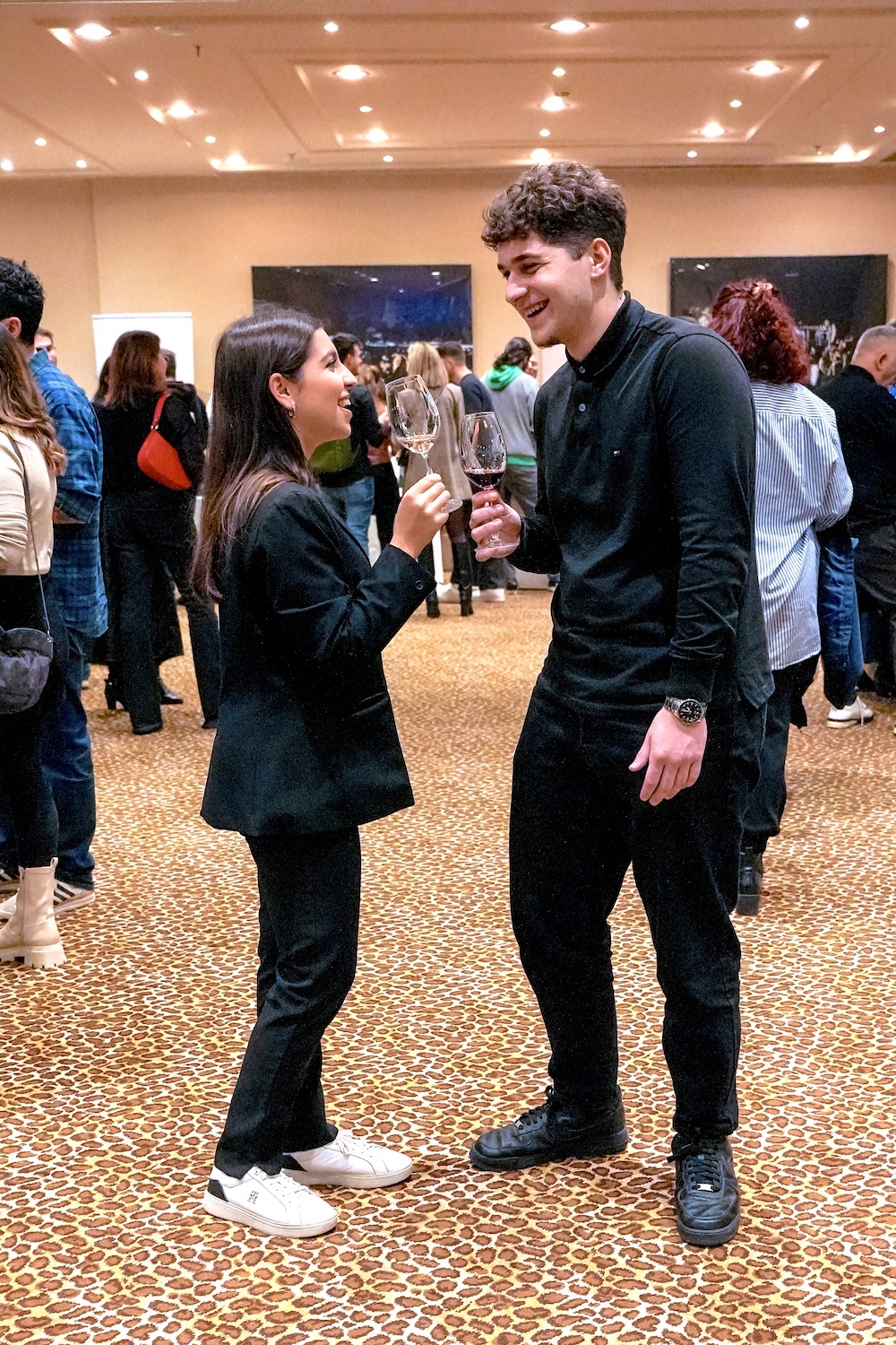 Η φετινή διοργάνωση σπάει κάθε προηγούμενο ρεκόρ, φέρνοντας στην Αίγλη Ζαππείου 55 οινοποιεία από όλη την Πελοπόννησο.