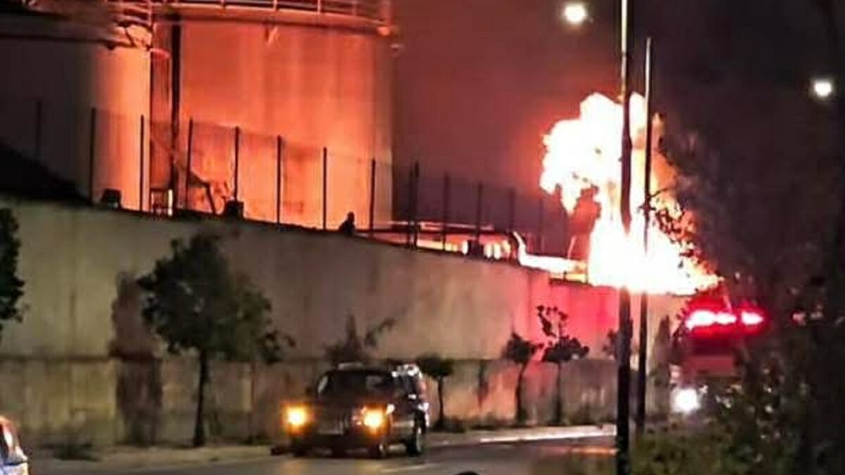 Φωτιά στο Πέραμα