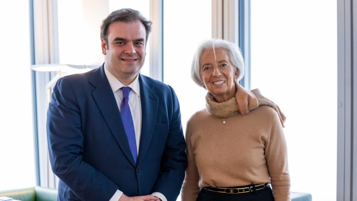 Ο Κυριάκος Πιερρακάκης και η Κριστίν Λαγκάρντ