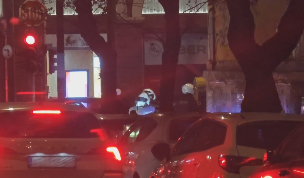 Προσαγωγές έξω από το Πολυτεχνείο στη διάρκεια εκδήλωσης με τον Κωνσταντίνο Τασούλα