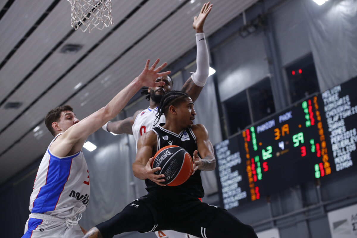 Στιγμιότυπο από το παιχνίδι του Πανιωνίου με τον ΠΑΟΚ (ΣΤΕΛΙΟΣ ΣΤΕΦΑΝΟΥ