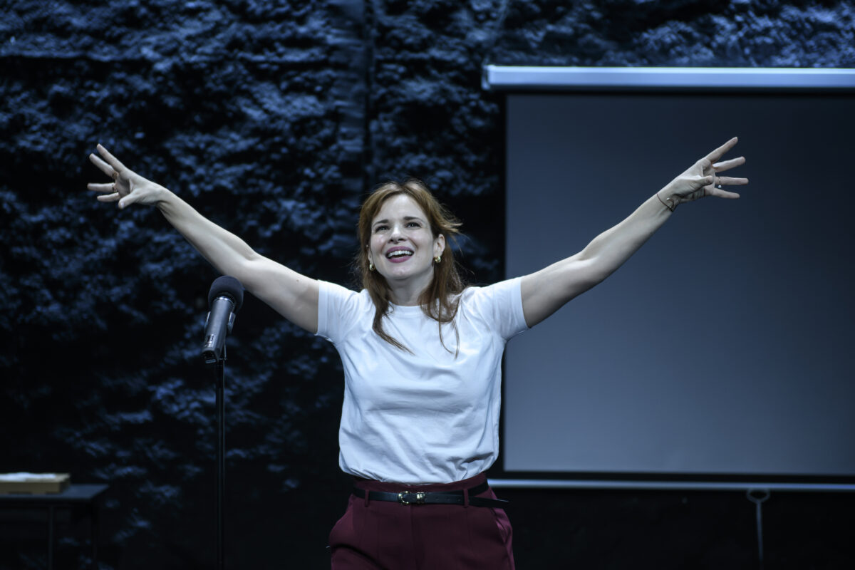 «Κοιμούνται τα ψάρια;»: 4 επιπλέον παραστάσεις στο θέατρο Σταθμός λόγω μεγάλης απήχησης