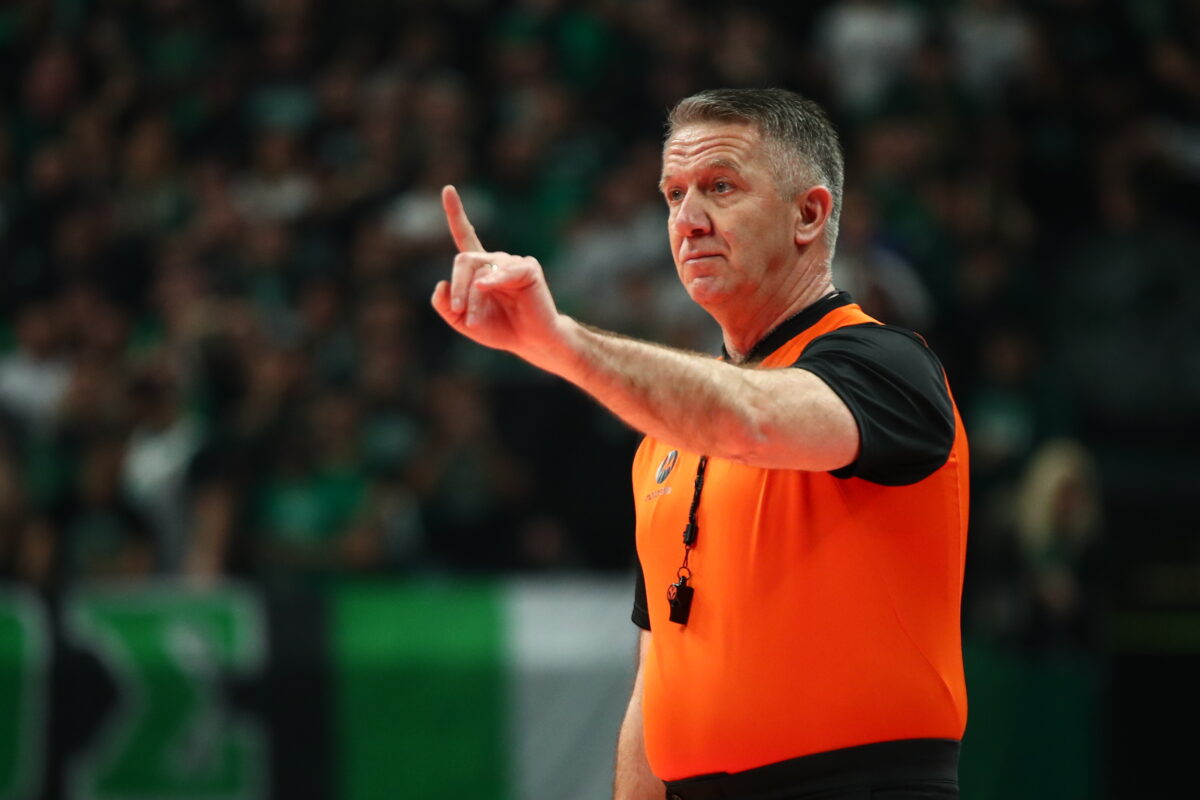 Ο διαιτητής Ράντοβιτς