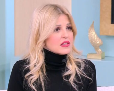 Η Έλενα Ράπτη κατά τη διάρκεια της συνέντευξης