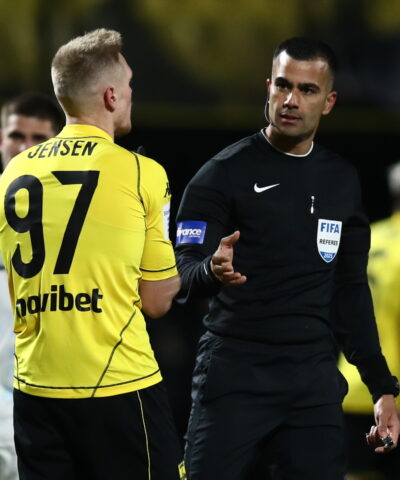 Διαμαρτυρίες στον διαιτητή του αγώνα (ΝΑΣΟΣ ΣΙΜΟΠΟΥΛΟΣ