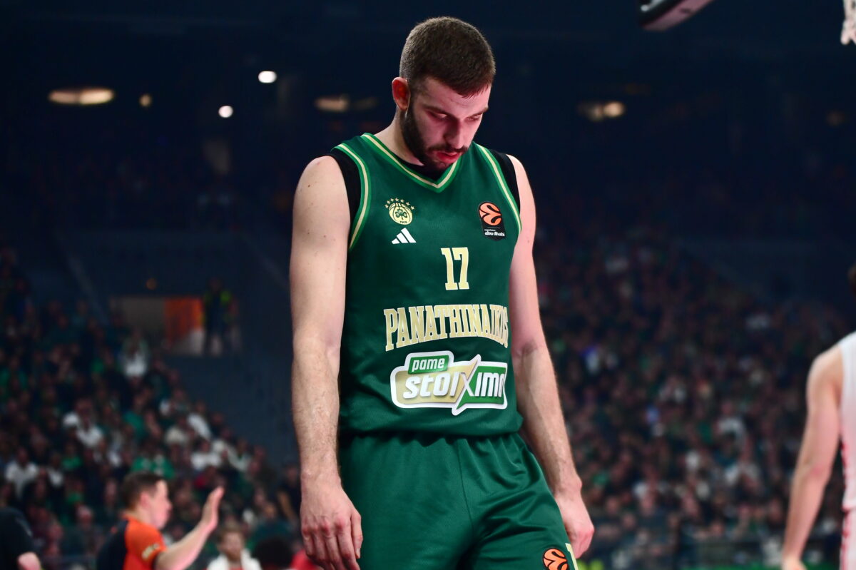 Ο Νίκος Ρογκαβόπουλος