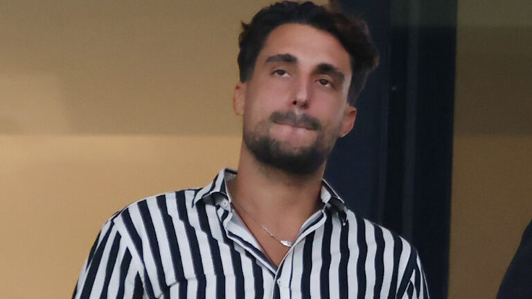 Σάκης Κατσούλης