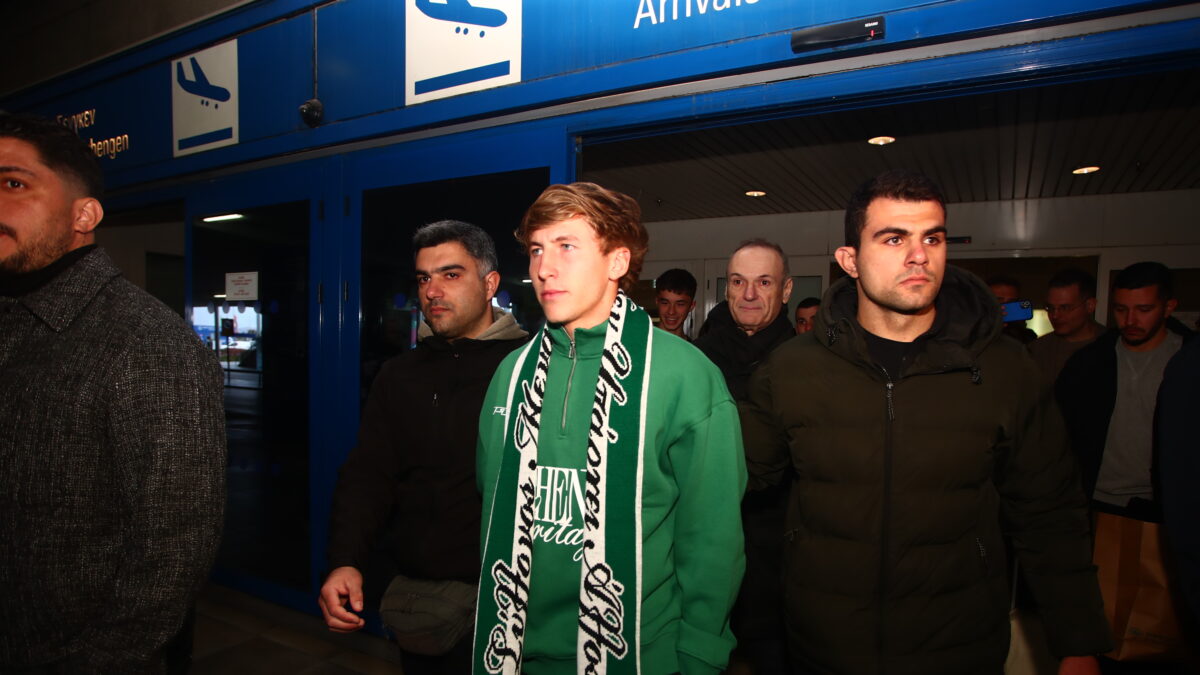 Ο Σαντίνο στην άφιξή του στην Αθήνα