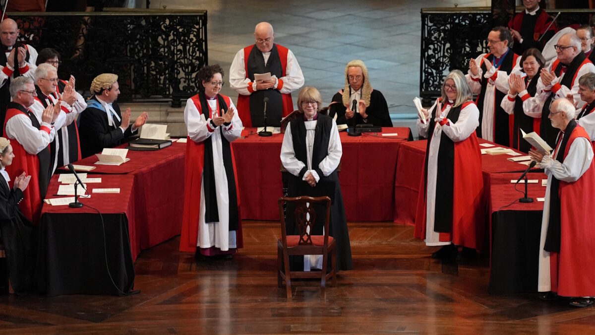 Η Αρχιεπίσκοπος Σάρα Μαλάλι