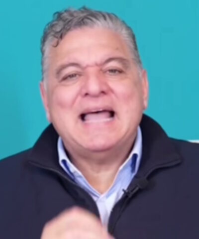 Ο Νίκος Σύκας