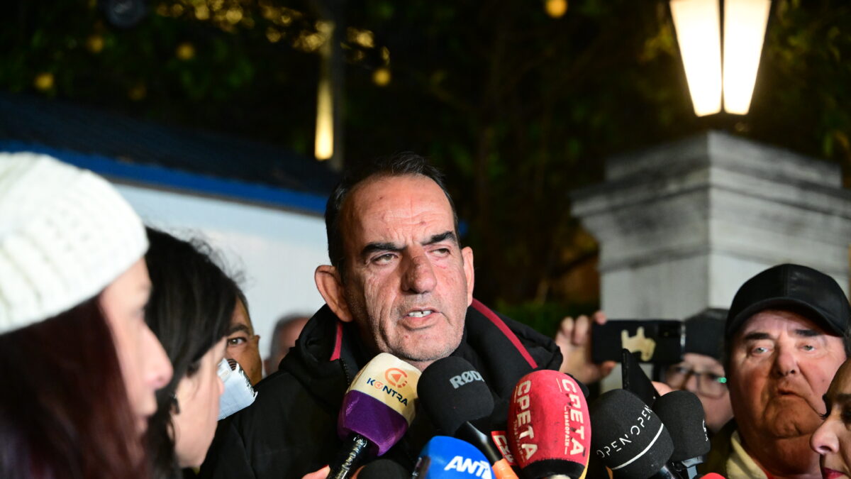 Συνάντηση του πρωθυπουργού Κυριάκου Μητσοτάκη με εκπροσώπους αγροτών και κτηνοτρόφων