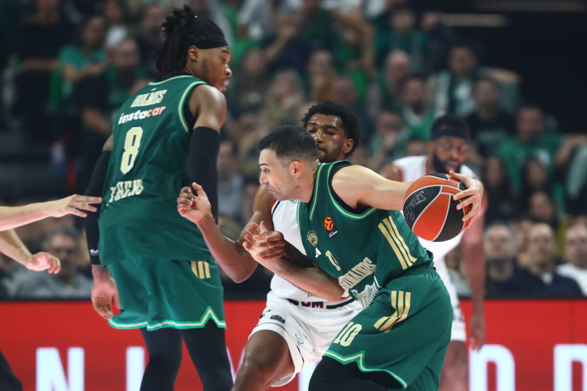 Ο Σλούκας κόντρα στην Αρμάνι (ΜΑΡΚΟΣ ΧΟΥΖΟΥΡΗΣ