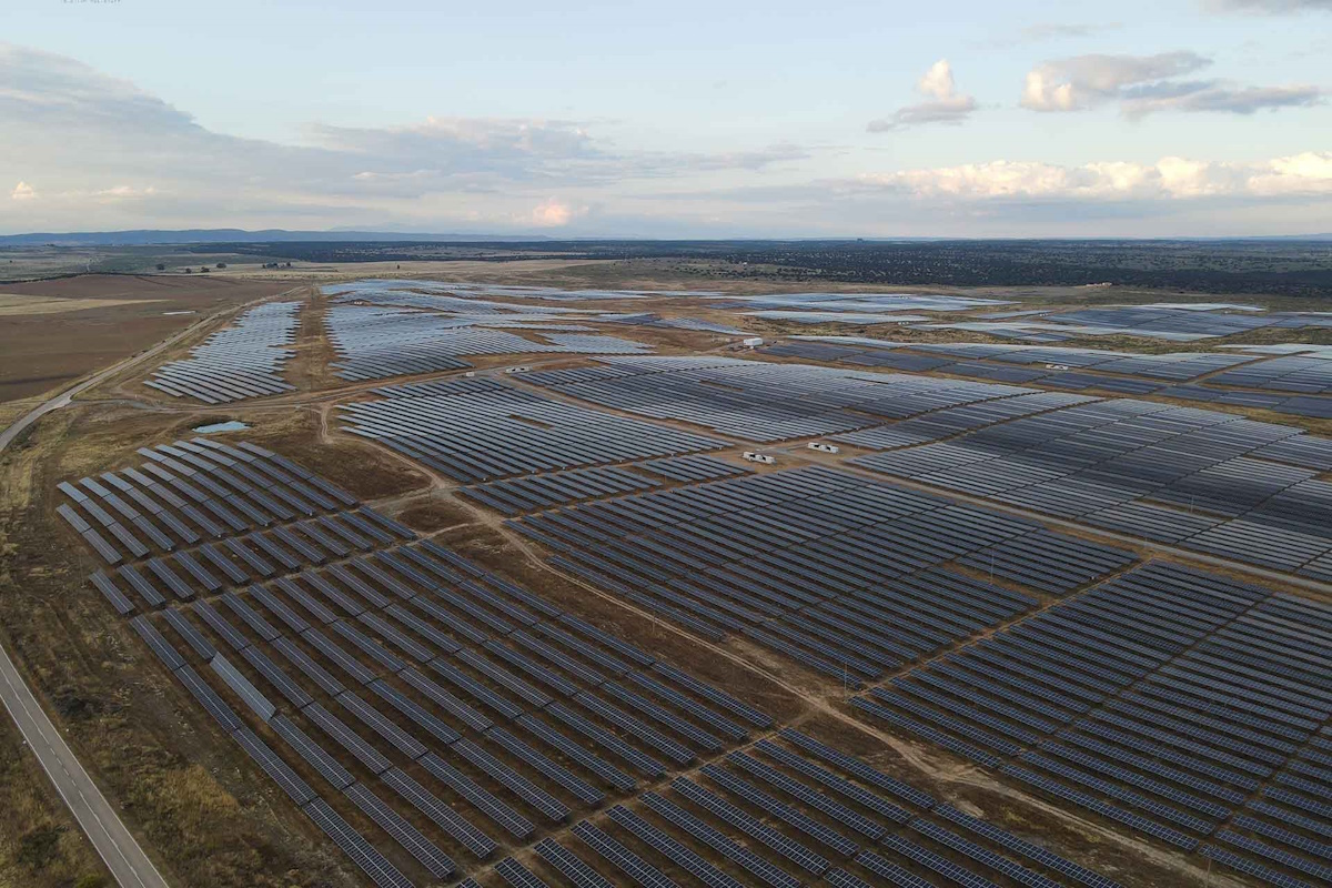 Η Metlen εξασφάλισε χρηματοδότηση για νέο φωτοβολταϊκό έργο στην Ιταλία