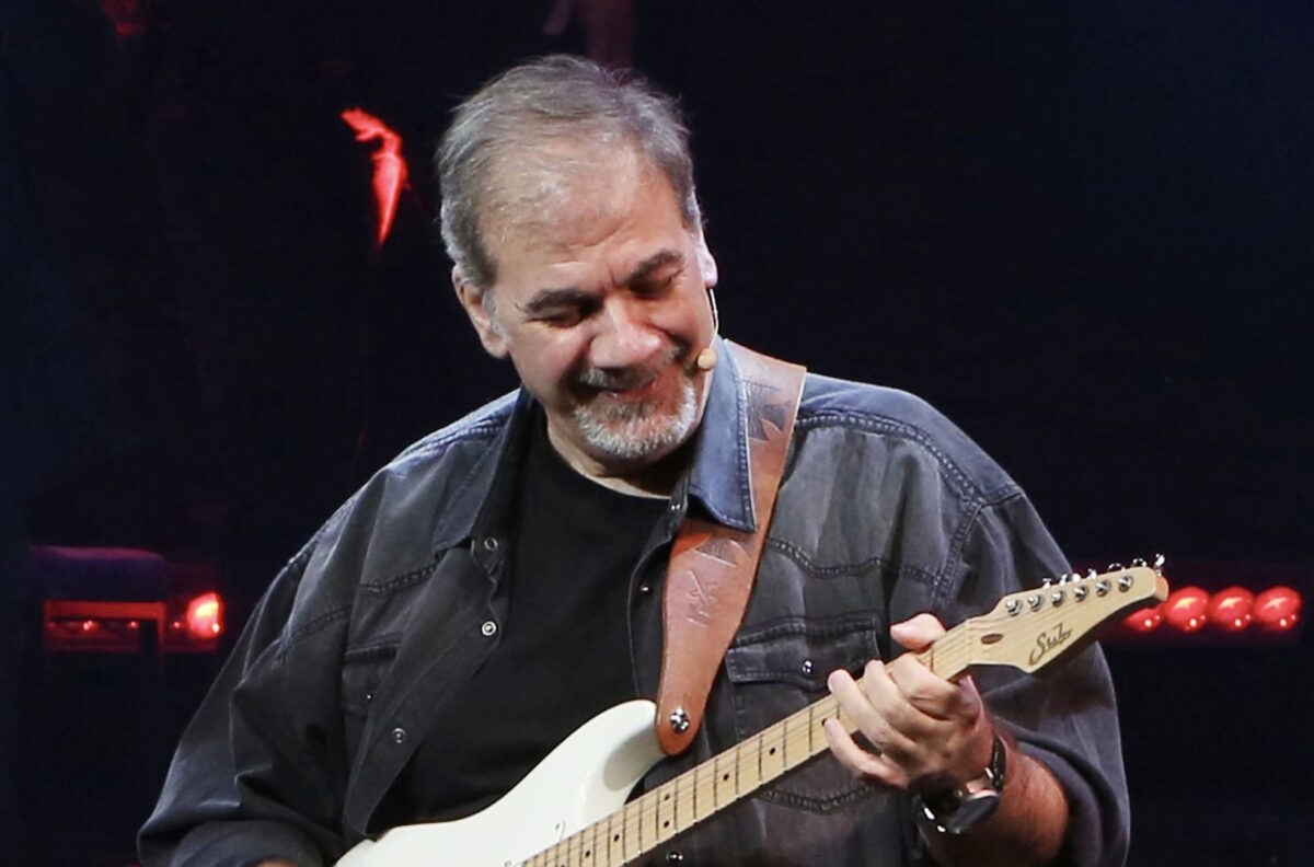 Δημήτρης Σταρόβας