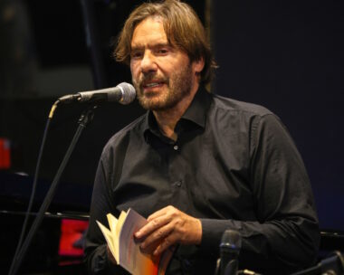 Στράτος Τζώρτζογλου