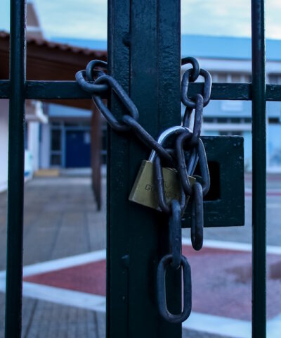 Κλειστό σχολείο