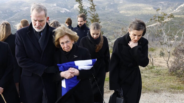 Κηδεία πριγκίπισσας Ειρήνης στο Τατόι