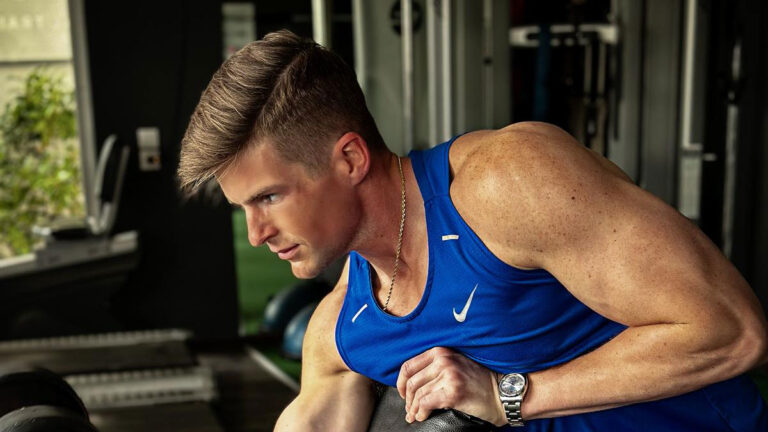 Τάιλερ Μακμπέθ: Στα 21.000 ευρώ μηνιαίως το ενοίκιο για το γυμναστήριο που ανοίγει στο Σύνταγμα