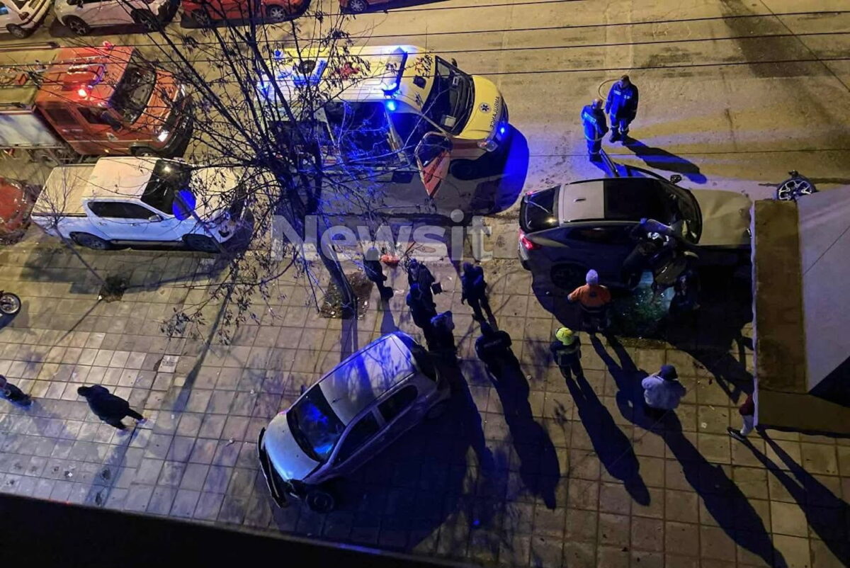 Η στιγμή που έχει φτάσει το ασθενοφόρο