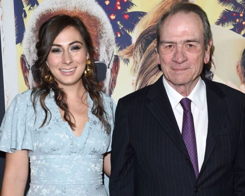 Ο Τόμι Λι Τζόουνς και η κόρη του