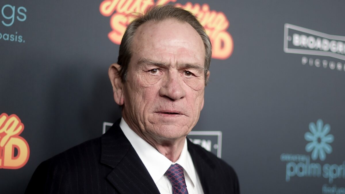 Τομι Λι Τζόουνς