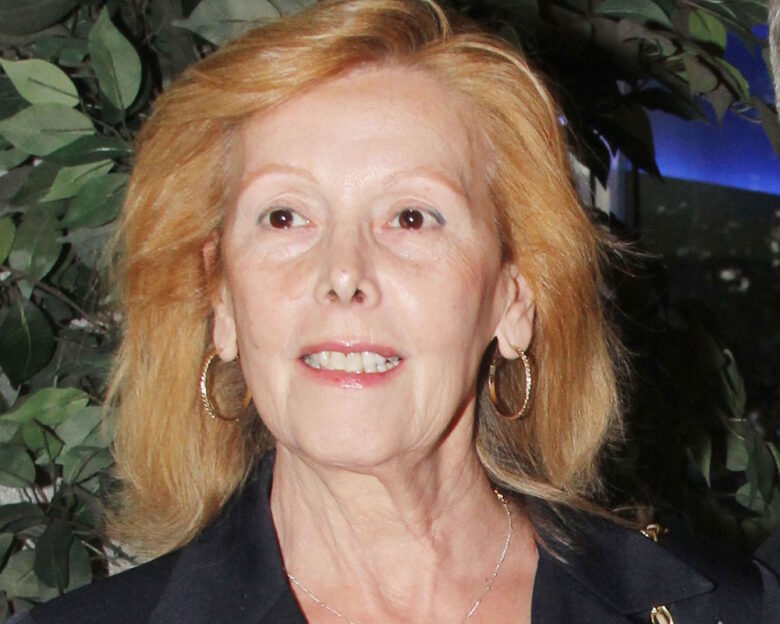 Τόνια Καζιάνη