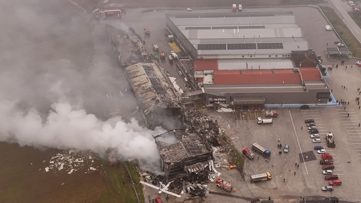 Φωτιά στο εργοστάσιο «Βιολάντα»