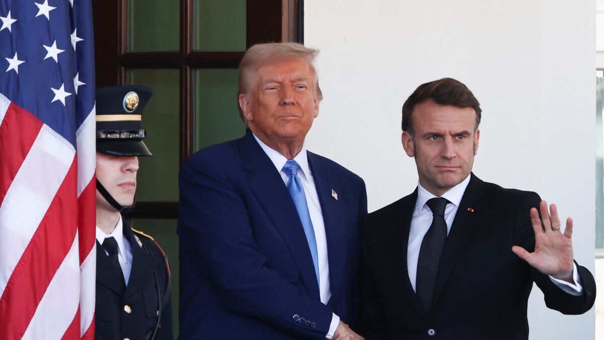 Ντόναλντ Τραμπ και Εμανουέλ Μακρόν