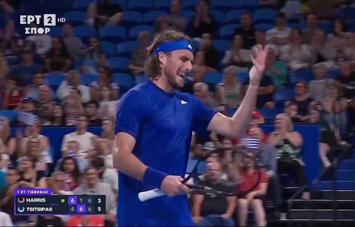 Φοβερό ξέσπασμα Τσιτσιπά: Τα «γαλλικά» του Έλληνα τενίστα μετά από έναν κερδισμένο πόντο