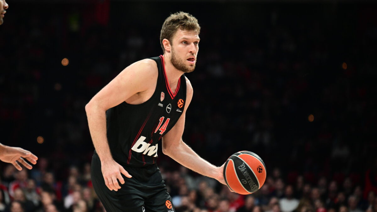 Σάσα Βεζένκοφ