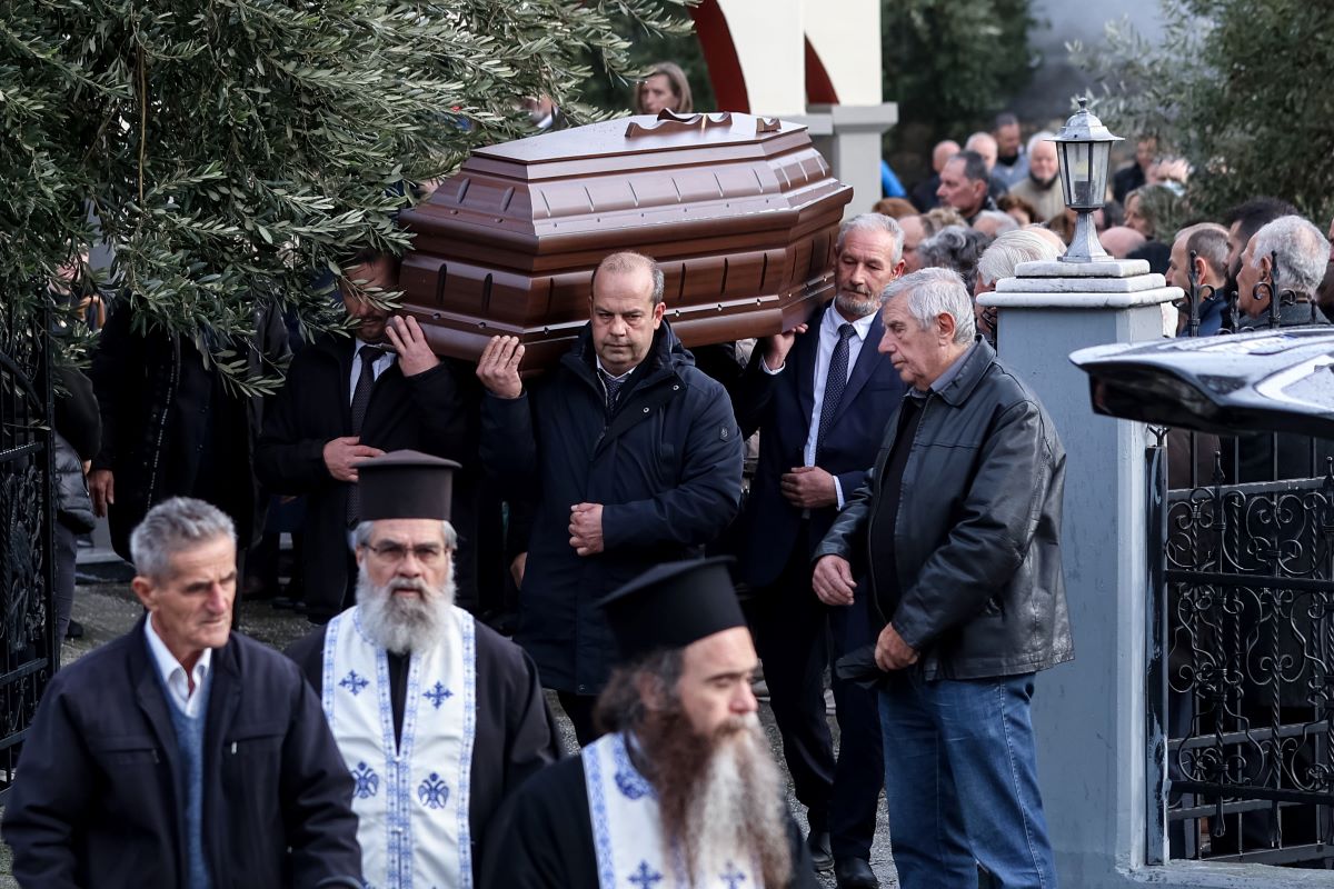 Οι κηδείες των θυμάτων της τραγωδίας στη «Βιολάντα»