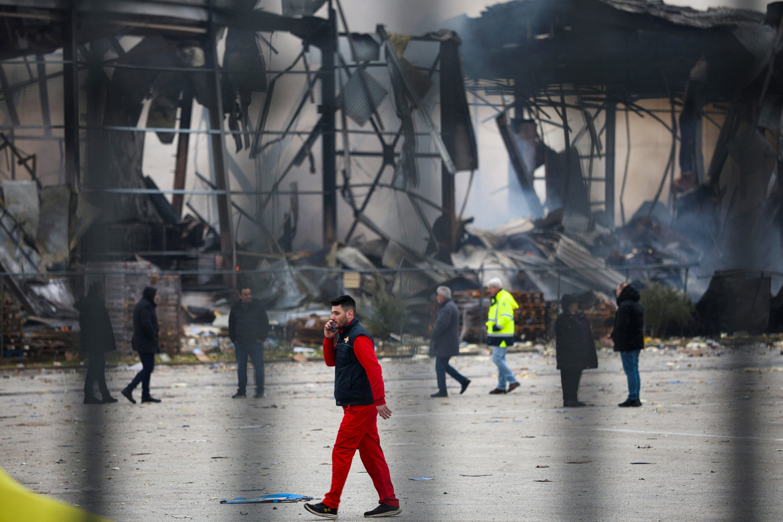 Το κατεστραμμένο εργοστάσιο της Βιολάντα