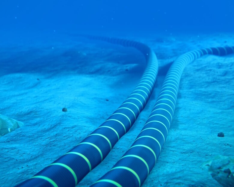 Vodafone: Nέα υποθαλάσσια διασύνδεση Κρήτης – Αθήνας μέσω Μήλου