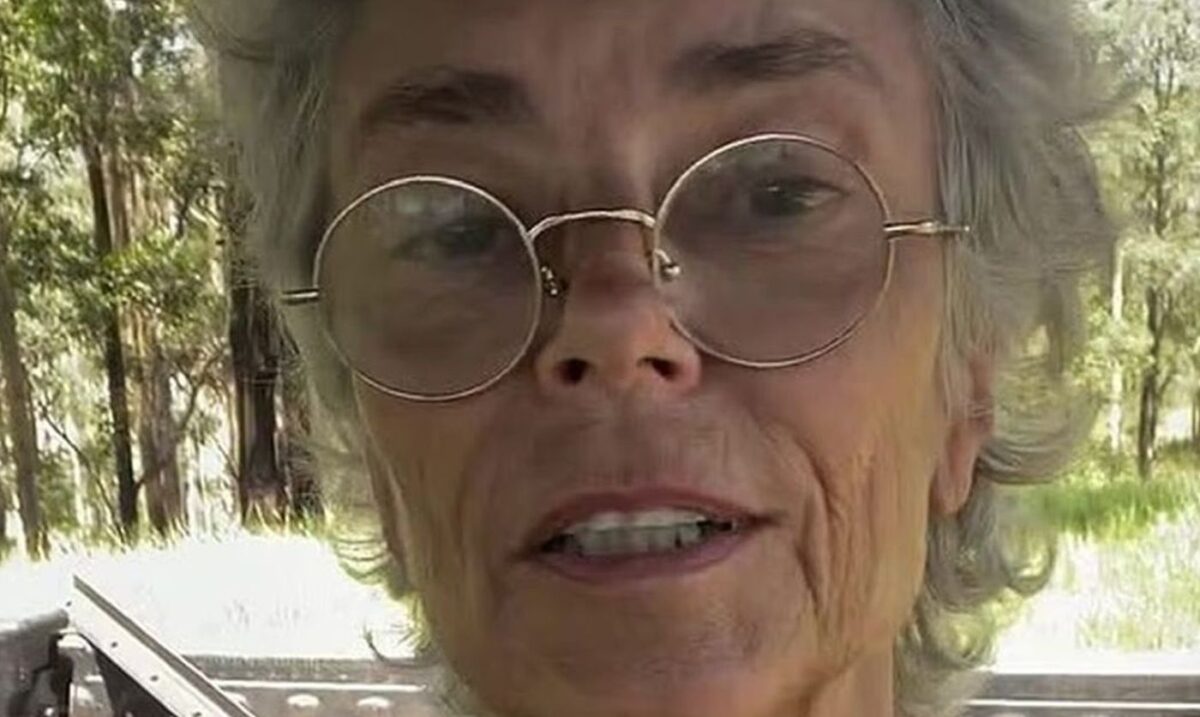 Η Ρέιτσελ Γουόρντ