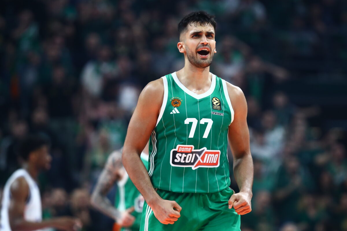 Ο Ομέρ Γιούρτσεβεν σε αγώνα του Παναθηναϊκού (ΜΑΡΚΟΣ ΧΟΥΖΟΥΡΗΣ