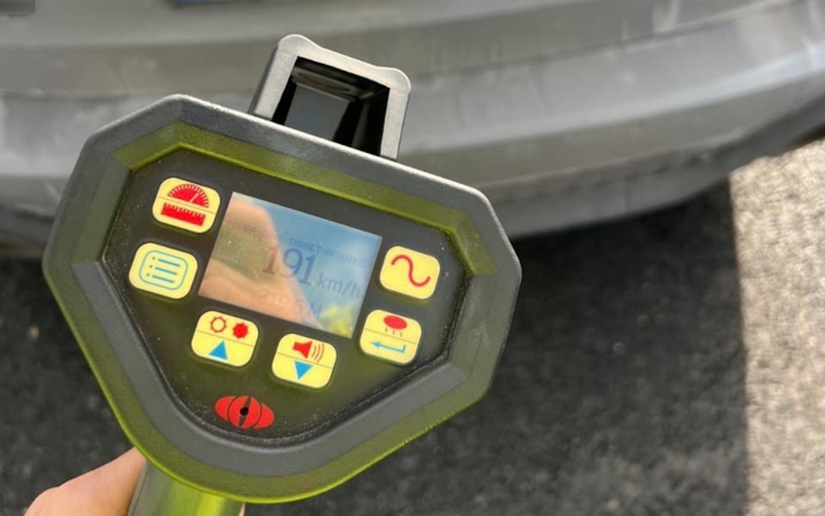 Το ραντάρ της Τροχαίας «έπιασε» τον οδηγό να τρέχει με 191 χιλιόμετρα την ώρα