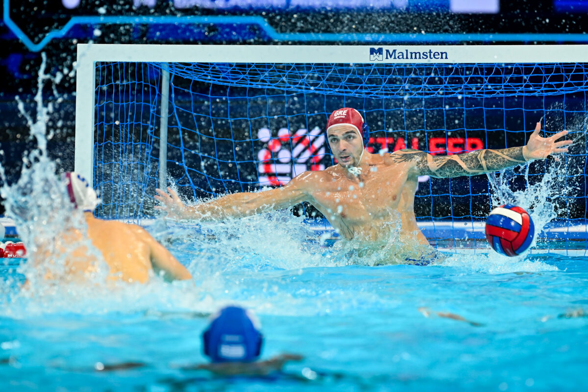 Ο Μάνος Ζερδεβάς