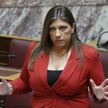 Η πρόεδρος της «Πλεύσης Ελευθερίας», Ζωή Κωνσταντοπούλου