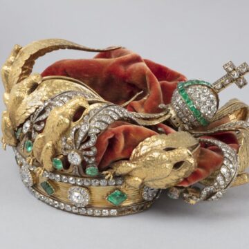 Η κατεστραμμένη τιάρας της αυτοκράτειρας Ευγενίας